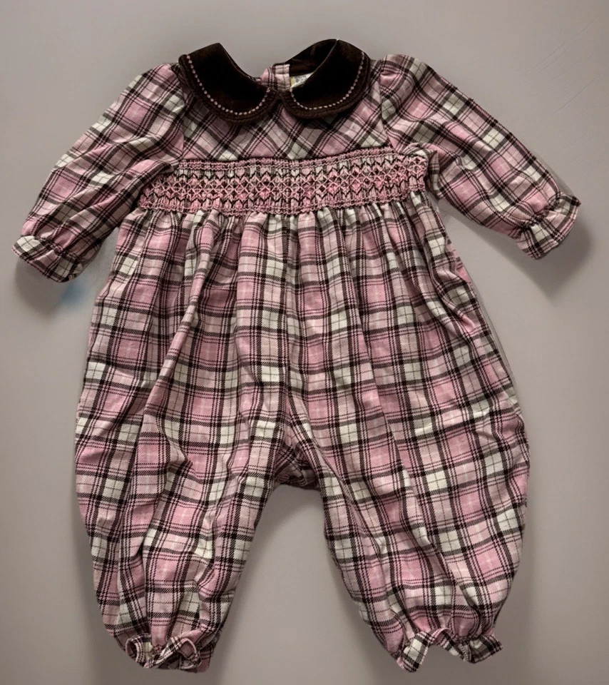 Mameluco de terciopelo de manga larga a cuadros rosa/marrón con cuello de terciopelo para bebé niña ajustado de colección Foto 3 de 4