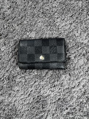 Louis Vuitton Black Epi Leather Key Holder Used