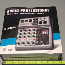 Aveek F-5A 5-Channel DJ Mixer USB Echo Tabletop RCA/1/4" I/O Silver/Black