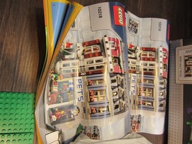 LEGO Creator Expert: Pet Shop (10218) - Not inventoried