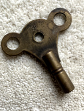 VINTAGE CLOCK WINDING KEY, SIZE 9,  BRASS,  GOOD CONDITION