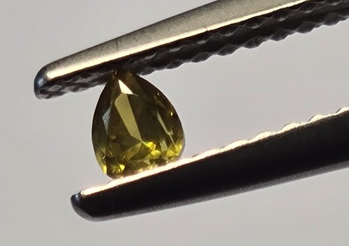*** TOP !!! – GRÜNER, naturfarbener DIAMANT !! *** *** TOP !!! – GRÜNER, naturfarbener DIAMANT !! ***