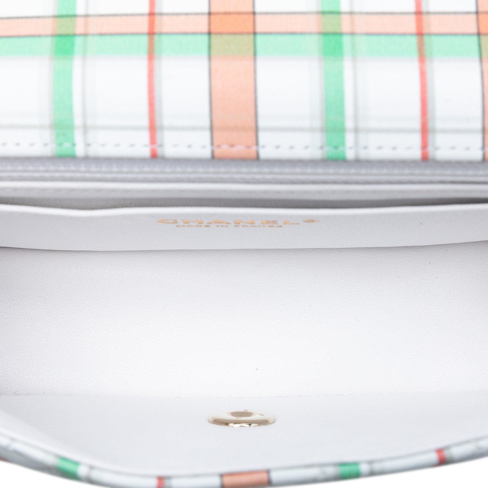 Authenticated Chanel Mini Rectangular Classic Pla… - image 4