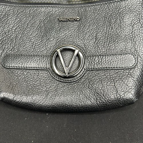 Valentino by Mario Valentino Spa Fanny Pack Black - EXCELLENT - Picture 4 of 9
