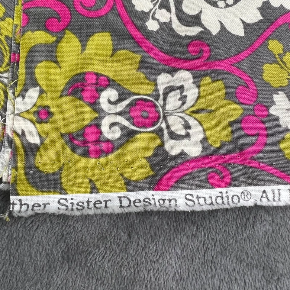 Tela Brother Sister Design Paisley Vine Rosa Gris Lima Sin Cortar 45 in x 1 Yarda Foto 3 de 4