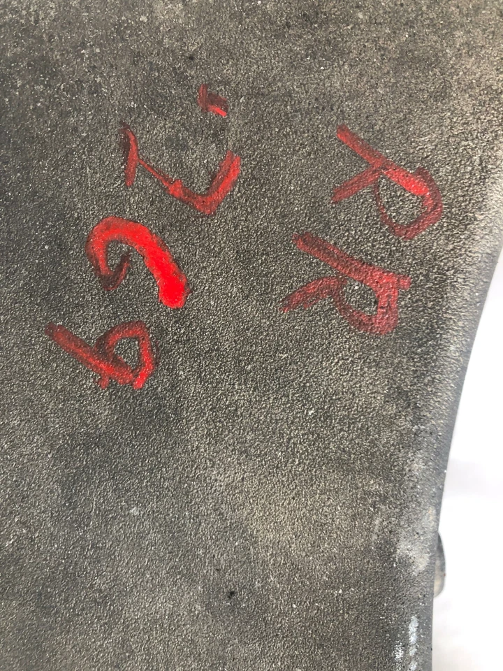 BMW 535i 2008 brazo de control inferior trasero suspensión pasajero derecho 67559903332 OEM Foto 2 de 4