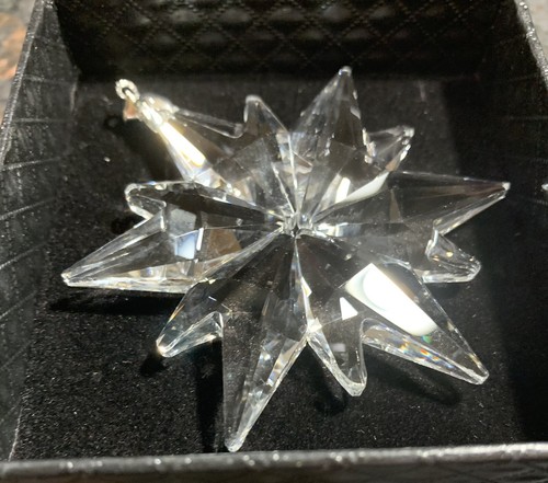 "Nuevo prisma de cristal copo de nieve adorno colgante ventana protector solar 2,75""" - Imagen 2 de 7