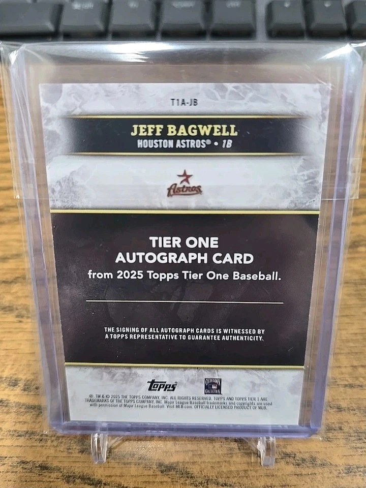2024 Topps Tier One Jeff Bagwell Auto/10 Autógrafo Astros T1A-JB Foto 2 de 2
