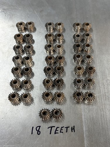 1 SET VINTAGE TICKET MACHINE MITER GEARS 18 TEETH 5/16” BORE + PIN HOLE THRU HUB