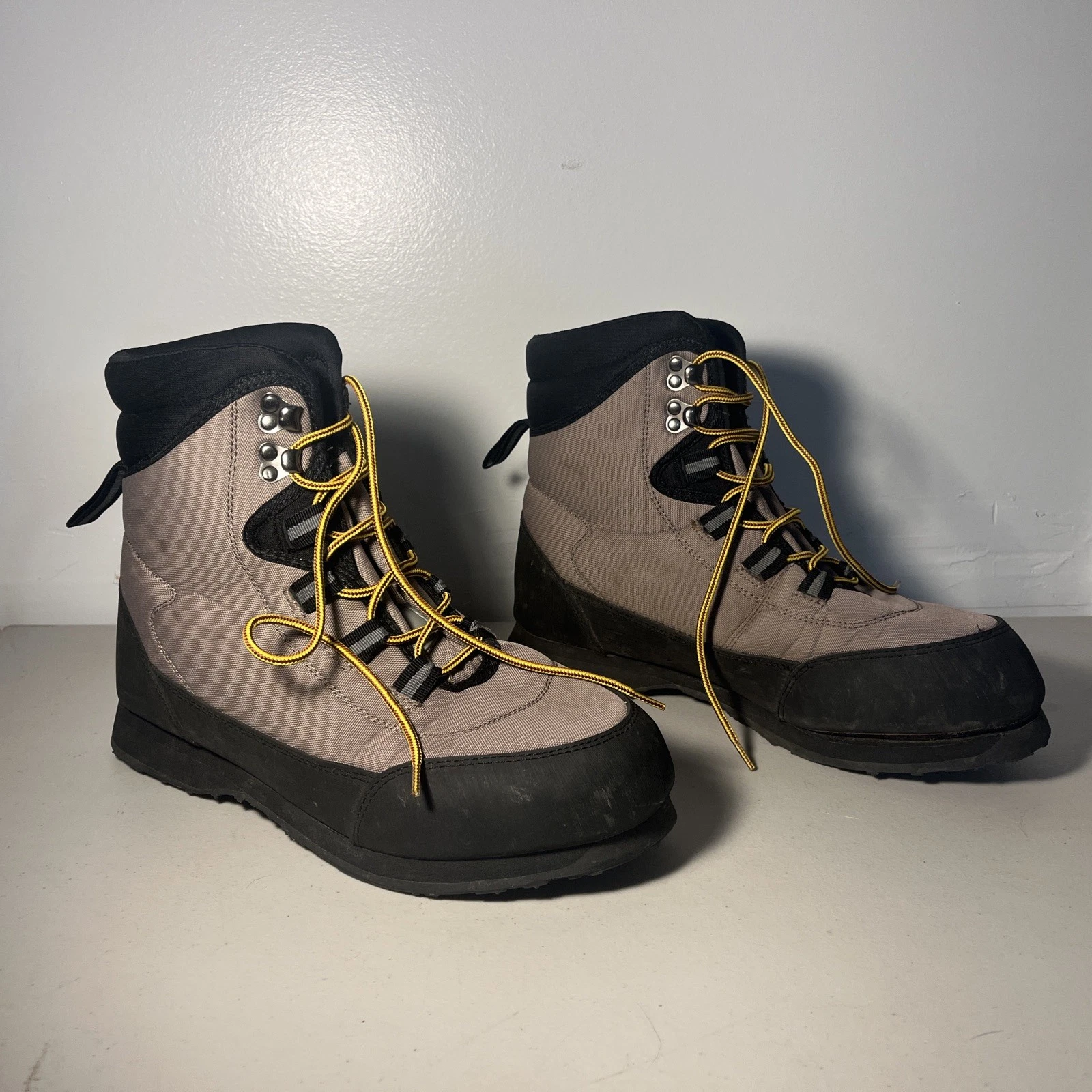 Caddis Northern Guide Wading Boot Sole Stud Bottom Mens Shoe Size 10 CA5903S
Opens in a new window o