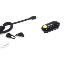 3.7V UHF 400-470MHz 0.5W Mini Walkie Talkie 25 Channel Ear Hanging Two Way Radio