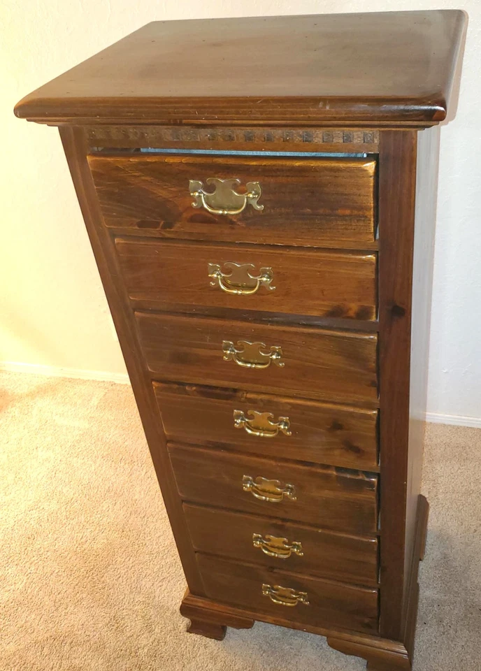 Mueble de dormitorio Ethan Allen usado 5 piezas Foto 4 de 4