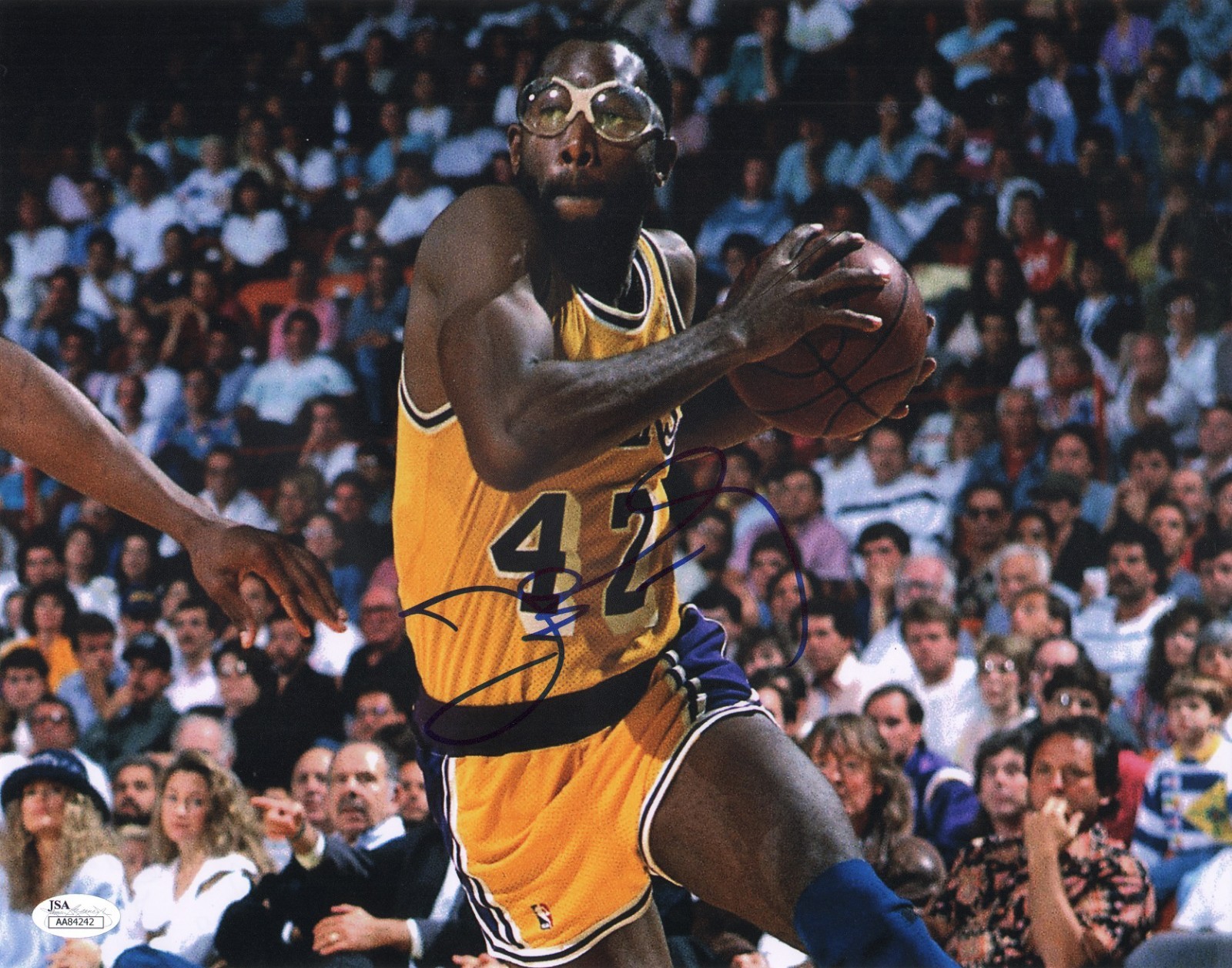 JAMES WORTHY Authentic Hand-Signed LOS ANGELES LAKERS 11x14 Photo JSA/COA 