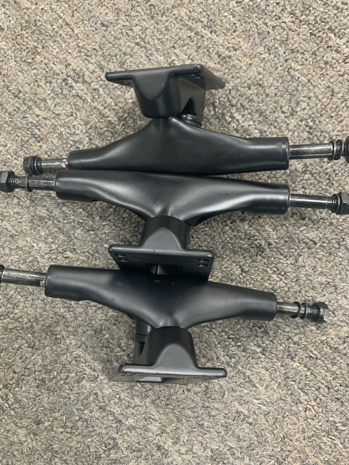 PREOWNED Cal 7 139mm 5.25" Black Skateboard Trucks (Set of 3)