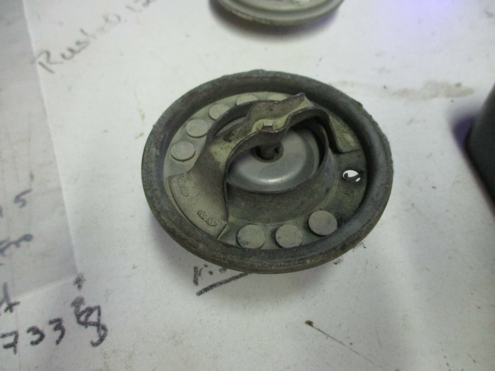 1965-98 ROLLS ROYCE THERMOSTAT UE36600, NUMBER 2