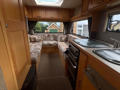 Elddis Autoquest 140 2 berth 2 seat belts - Picture 4 of 8