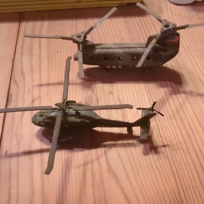 Vintage A122 diecast Zylmex Toys Chimook Cortor Helicopter + Blackhawk (?)