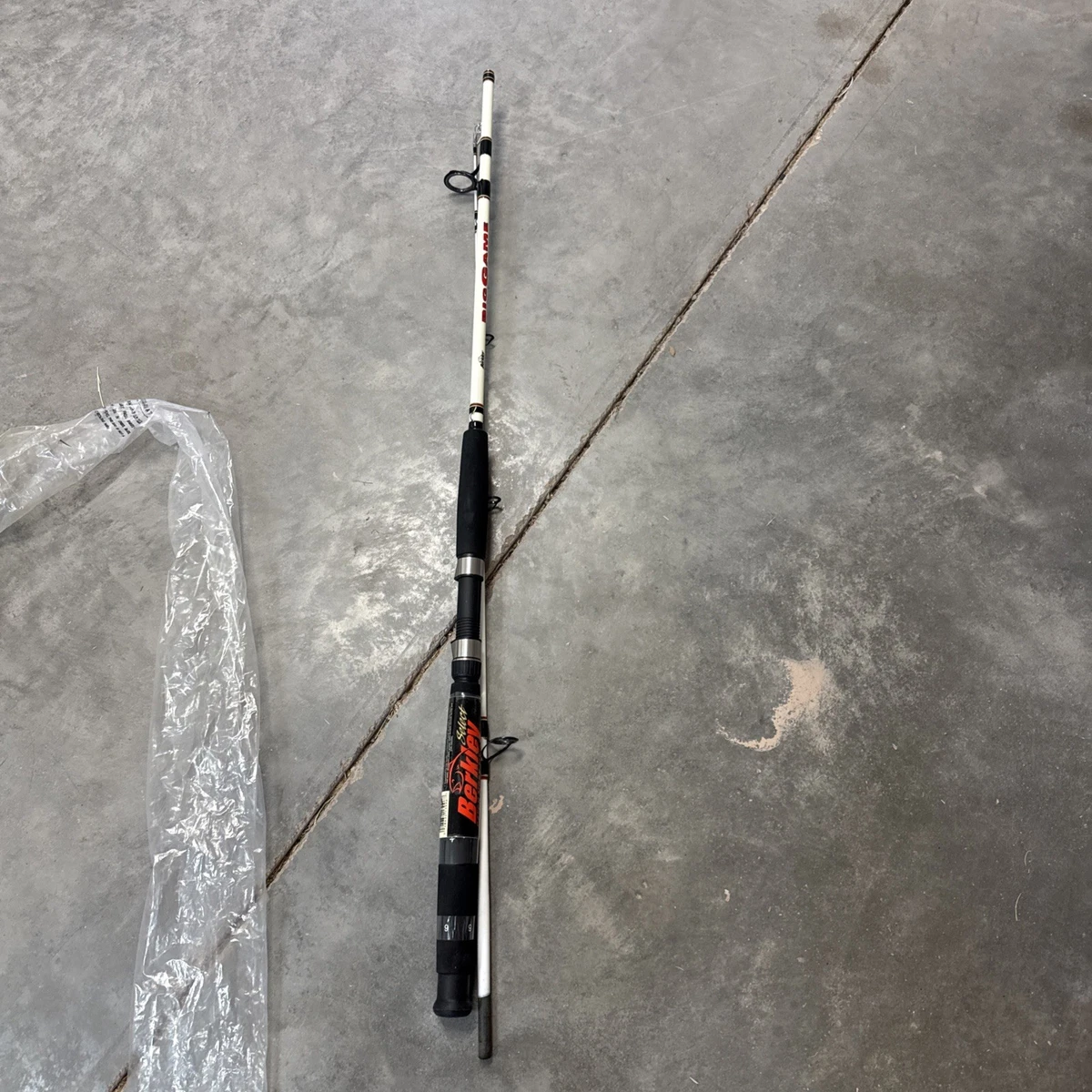 33 spincast combo fishing pole Zebco 33 Micro Trigger Mr. Crappie Combo, 6'6