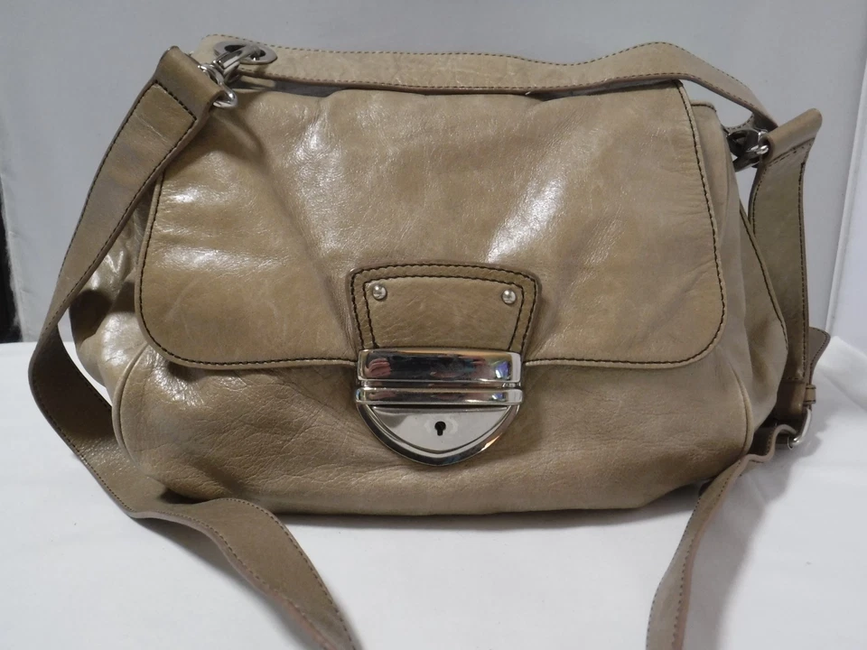 GA3 VTG 90s Y2K 2000s Grunge Tan Hobo Slouch Leather Accordion X-body Tote Bag