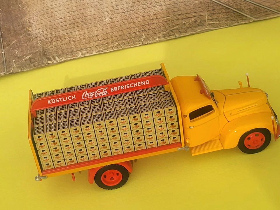 Diecast metal 1:43 Minichamps 1950's AUTO UNION "COCA COLA BOTTLES" TRUCK MIB - Immagine 2 di 4