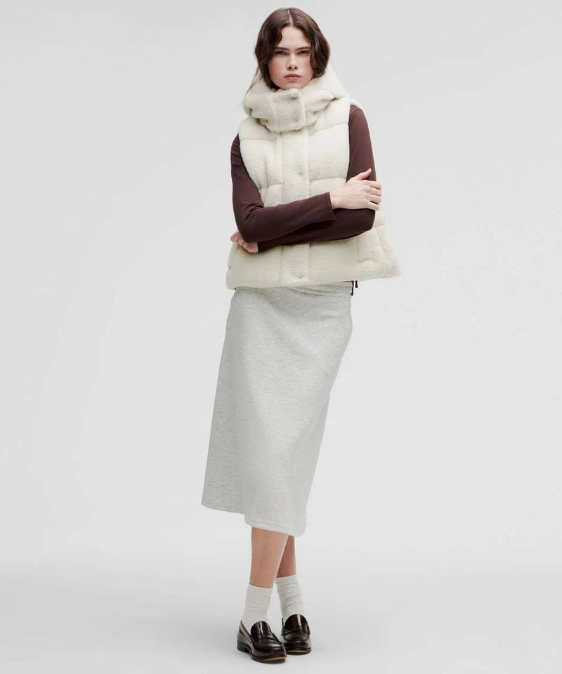 Chaleco acolchado de lana Sherpa recortado Lululemon Wunder Puff 0 XS 550 relleno plumón de ganso Foto 4 de 4