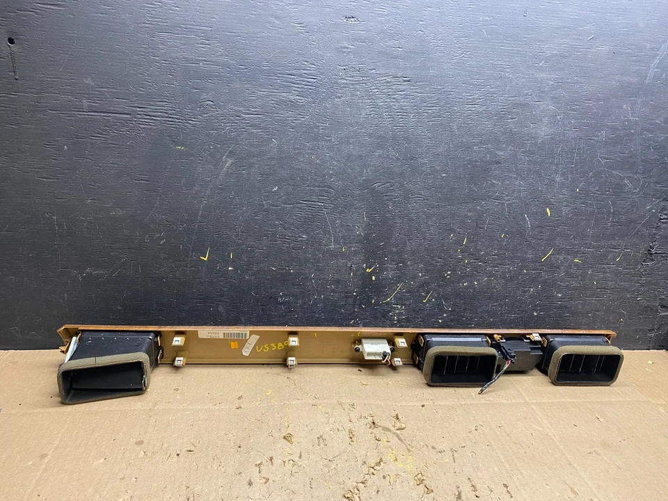 2008-2009 Ford Taurus Sable Dash Center Interior Trim Bezel Panel vent u5389 DG - Image 4 of 4