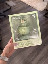 POP MART MEGA COLLECTIONS MEGA SPACE MOLLY 100% Blooming Orchid - Thailand