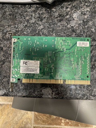 Lucent Modem 1105L - Picture 2 of 4