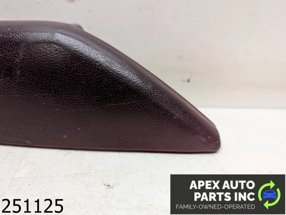 OEM 1979 Chevrolet El Camino 3.9L FRONT DOOR PANEL ARMREST Foto 4 de 4