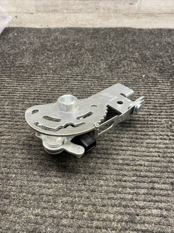 Standard Motor Products Neutral Safety Switch NS379 - Image 4 of 4