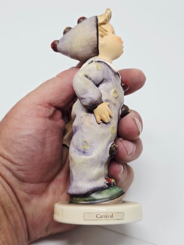 Vintage Hummel Figurine - Carnival #328 1957 5 3/4" Tall - Picture 4 of 5