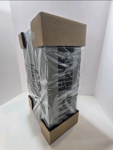 Alan Wake 2 Deluxe Collector's Edition PS5 mit versiegeltem Spiel - Bild 2 von 11