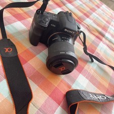 Sony Alpha 200 DSLR Camera Kit with 18-70mm Lens Battery Strap CF Card