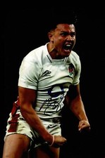 Marcus Smith Signed 12X8 Photo England & Harlequins Rugby AFTAL COA (2120) Marcus Smith Signed 12X8 Photo England & Harlequins Rugby AFTAL COA (2120)
