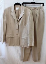 Women's TALBOTS Lined Wool Blend Two Piece Tan Pin Stripe Pant Suit Size 8 138