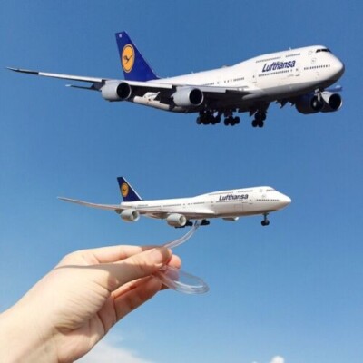 1/400 Scale Lufthansa B747-8 Aircraft Model Static Display Airplane