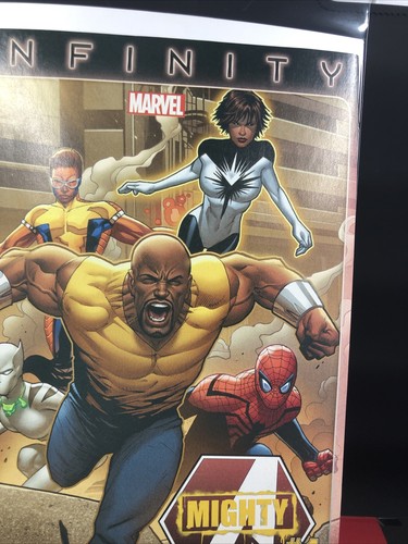MIGHTY AVENGERS #1 (MARVEL 2013) 1ST MONICA RAMBEAU AS SPECTRUM - Bild 3 von 10