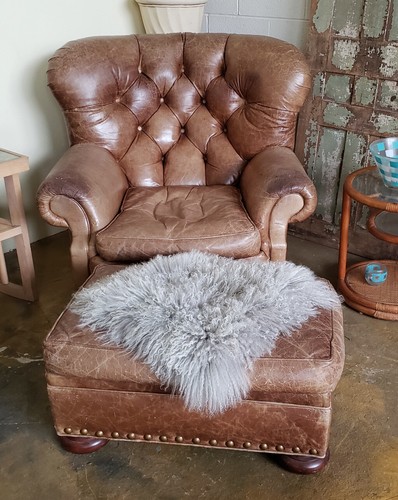 2 Vintage Leather Wingback Writers Chairs W/ Ottomans - Rare w/Ralph Lauren ties - Picture 4 of 11