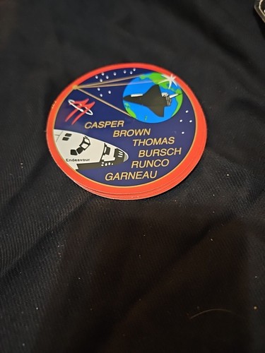 NASA SHUTTLE ENDEAVOUR STS-77  CREW PATCH SPACE  DECAL STICKER 3 1/2" - Picture 1 of 2