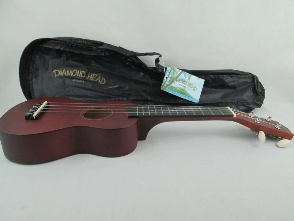 Diamond Head DU-150 Soprano Ukulele Brown with Black Fingerboard With Cover - Image 2 of 4