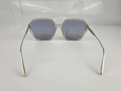 MCM MCM700SA Oversized Geometric Sunglasses Gray w/ Case‎ Set MCM MCM700SA Oversized Geometric Sunglasses Gray w/ Case Set  main image 4