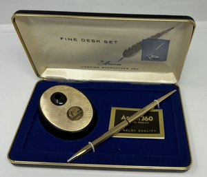 Bache & Company Bache Halsey Stuart Shields Inc Anson Pen set Gold Bull Bear