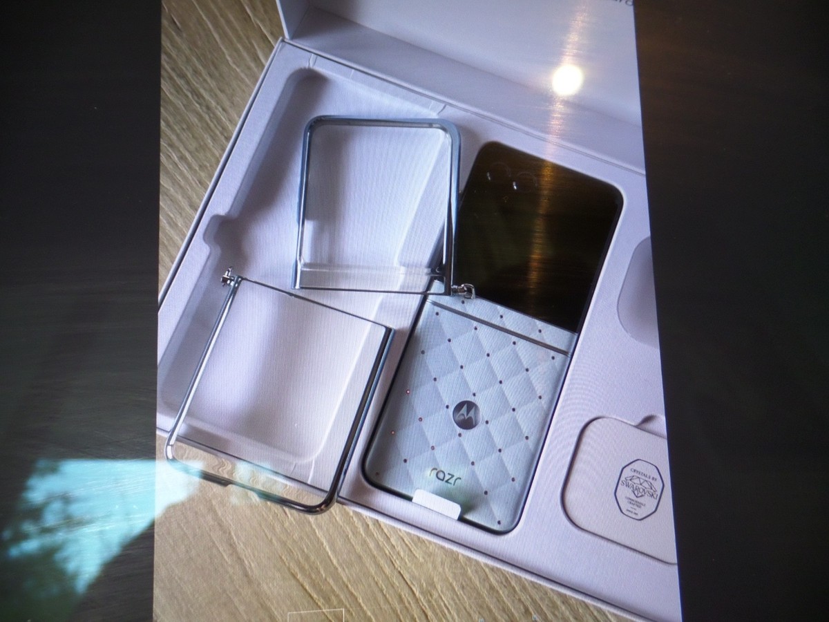 Kameraobjektivschutz Für Motorola Razr 60 / Razr 2025 – 2 Sets, Glitzernd, Mit Montagehilfe