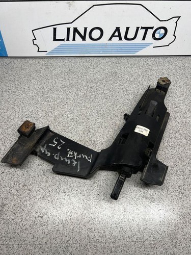 BMW 3 Touring E46 Rechte Scheinwerferhalter 1301073017 2.00 Diesel 33766515