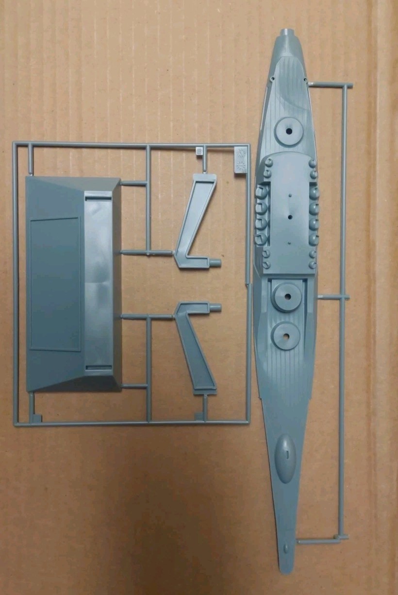 STAR BLAZERS SPACE CRUISER YAMATO MODEL KIT 1:700 SCALE BANDAI JAPAN ARGO