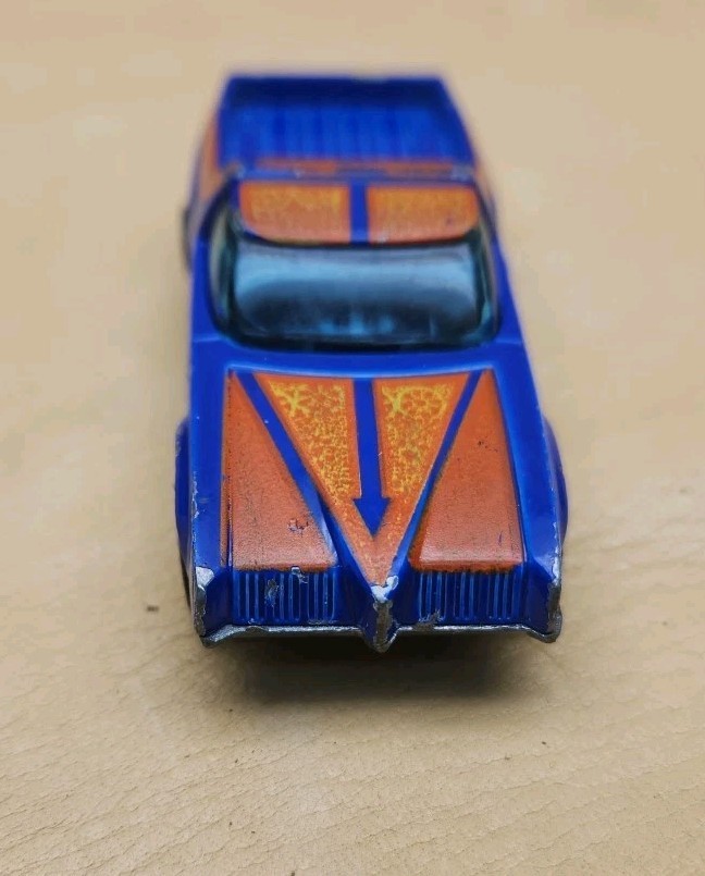 Vintage Hot Wheels Redline 1973 Blue Breakaway Bucket Flying