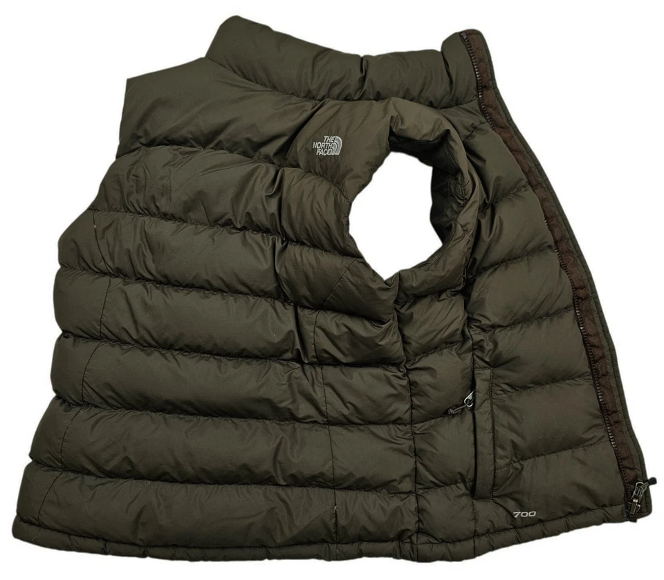 *QUENTE Jaqueta Feminina THE NORTH FACE 700 NUPTSE ESPORTE COLCHA ACOLCHOADA MARROM COLETE P - Imagem 3 de 4