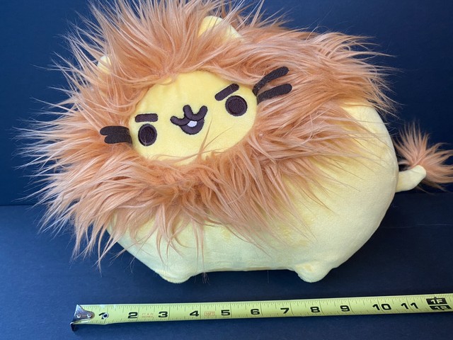 pusheen lion