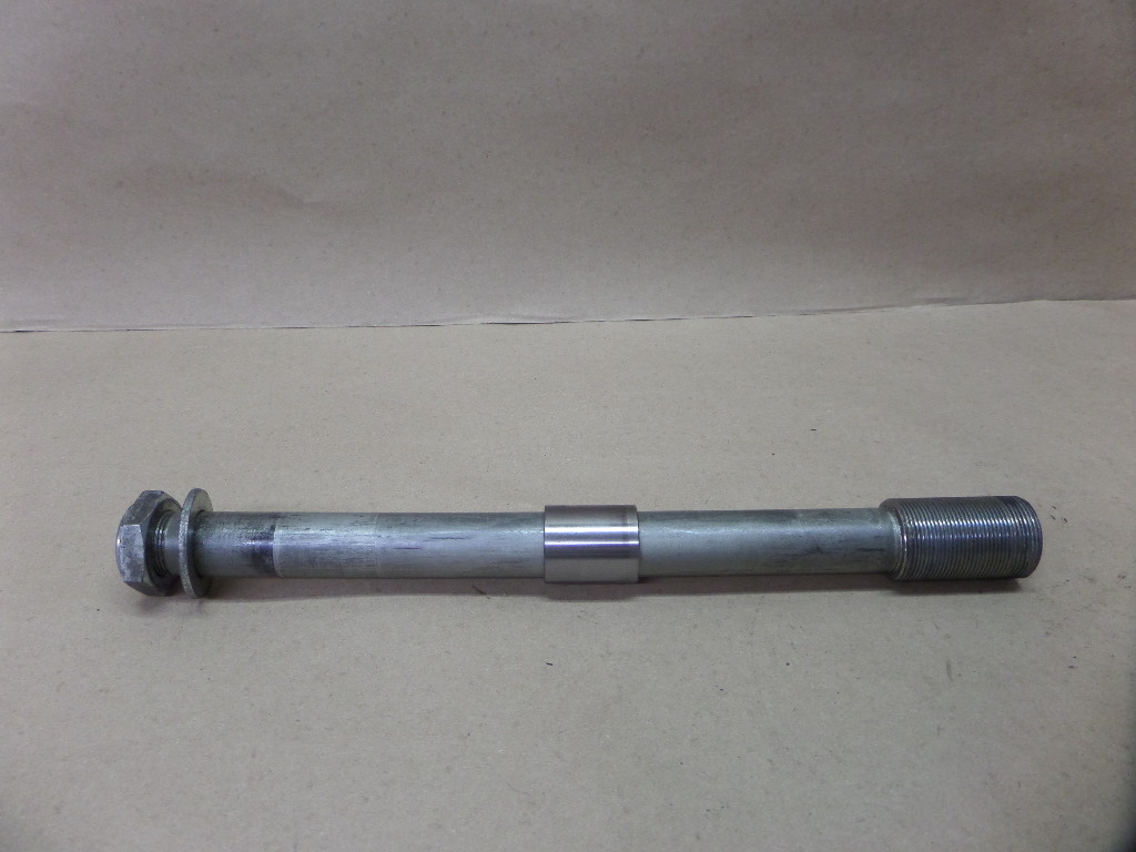 2006 SUZUKI HAYABUSA GSXR 1300 SWING ARM PIVOT BOLT | eBay