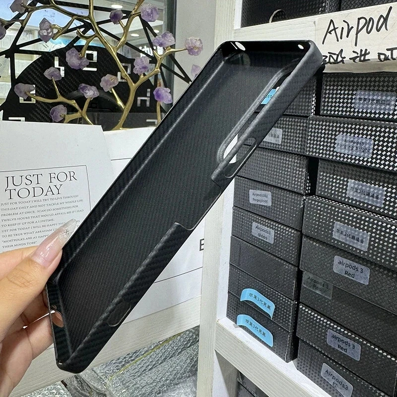 Funda rígida mate ultra delgada de fibra de carbono genuina para Sony Xperia 1 10 VI V Foto 2 de 4